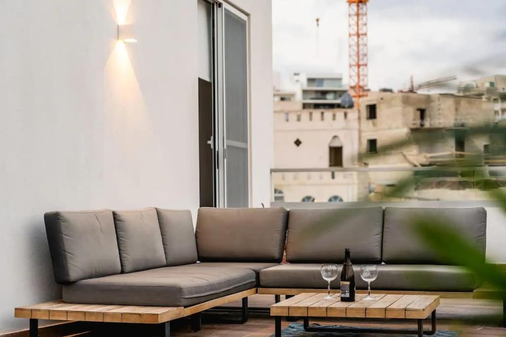 Luxurious & Stylish Penthouse With Private Pool Apartment Msida Exterior foto